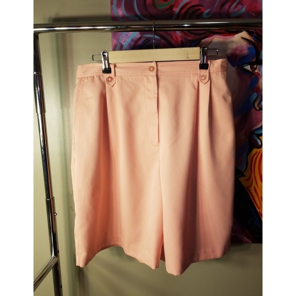 Alfred Dunner Pleated Shorts - Picture 2 of 4